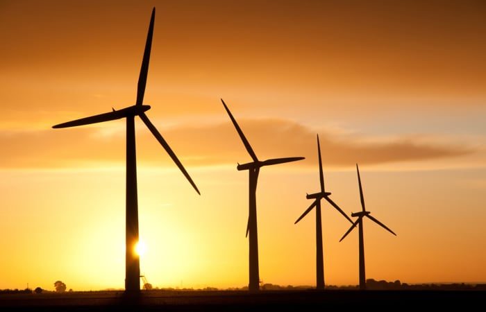 WIND TURBINES 700 x 450