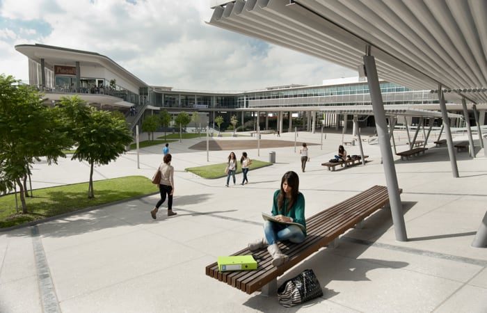 image2087 social building 700 x 450