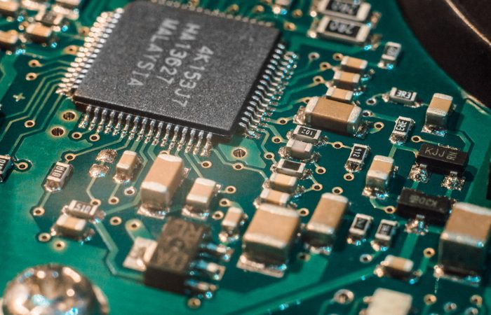shutterstock_embedded systems 700 x 450
